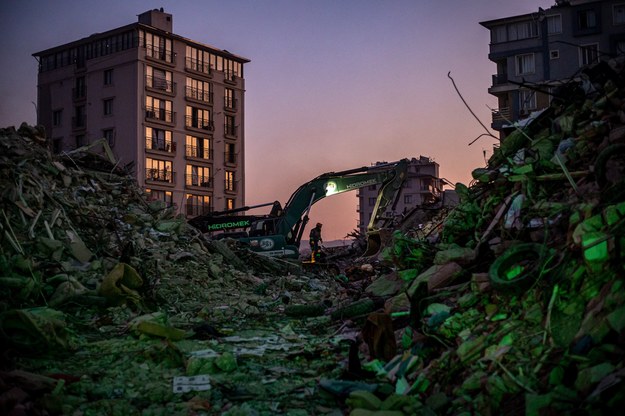 Gruzy po trzęsieniu ziemi w tureckim mieście Hatay /Martin Divisek /PAP/EPA