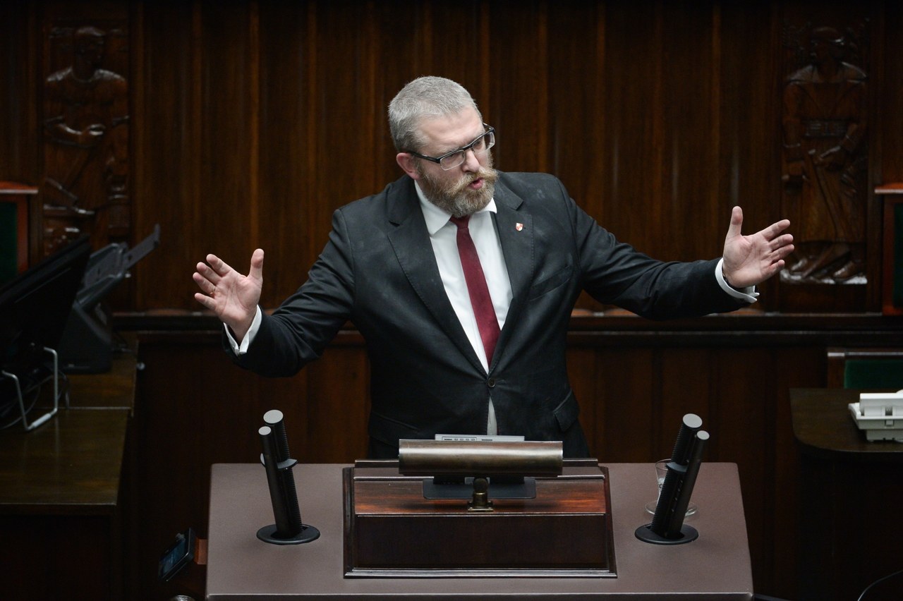 Grzegorz Braun ukarany. "To najwyższa kara, jaką mogliśmy zastosować"