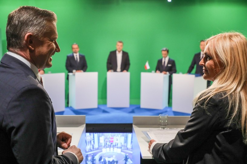 Grzegorz Kajdanowicz i Monika Olejnik podczas debaty w TVN24 w 2019 r. /Piotr Molecki /East News