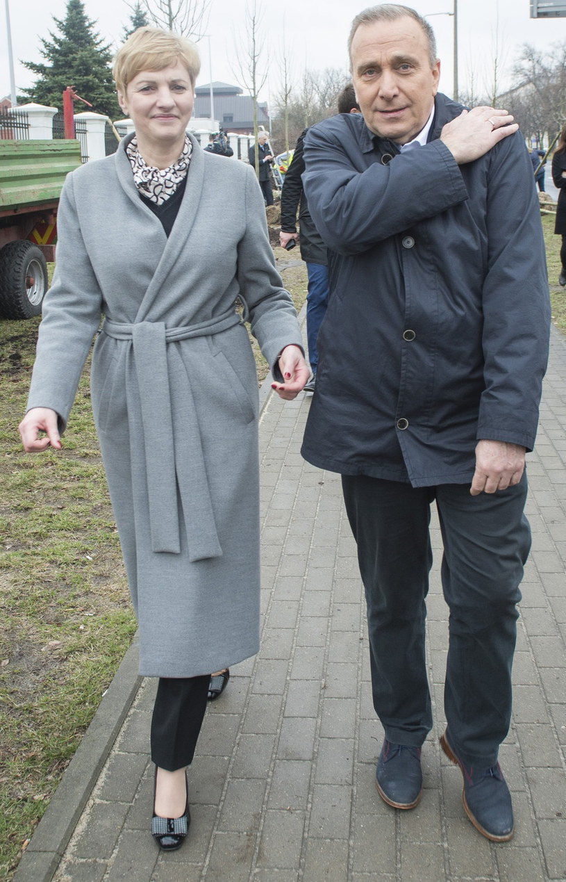 Grzegorz Schetyna z żoną /Jacek Domiński /East News