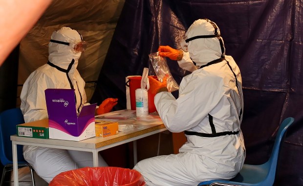 Grzesiowski: Piąta fala epidemii nie będzie ostatnia