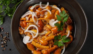 Grzyb, który smakuje jak camembert z miodową nutą. Ma dużo białka i witaminy D