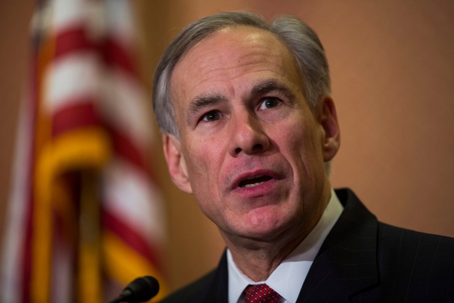 Gubernator Teksasu Greg Abbott /JIM LO SCALZO /PAP/EPA