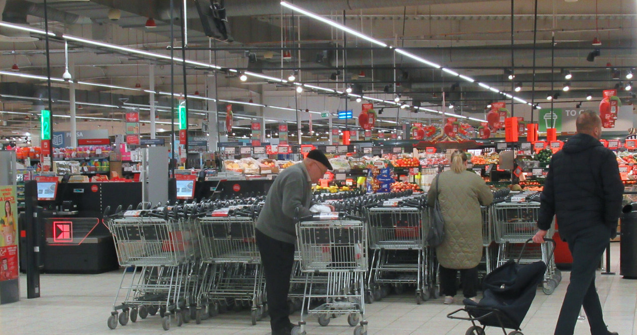 GUS opublikował wstępne dane na temat inflacji konsumenckiej w marcu /Marek Bazak /East News