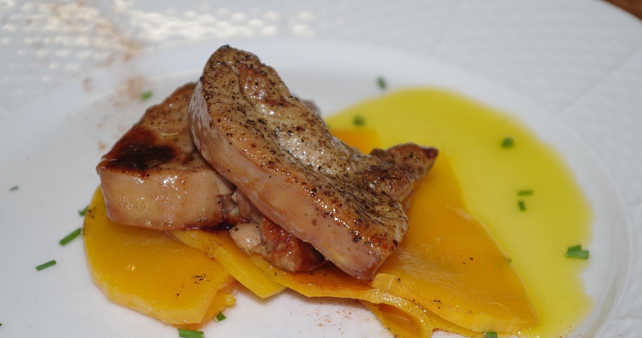 Гусина печінка містить більше заліза і фосфору, ніж куряча, а отже, є більш поживною /pixabay.com