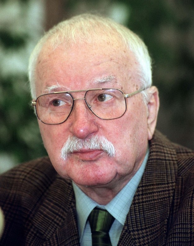 Gustaw Lutkiewicz, zdj. z 2002 roku /PAP/Piotr Rybarczyk  /PAP