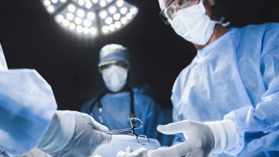 ​Guz ważył 12 kg, miał średnicę 46 cm. Przez wiele lat myślano, że pacjent jest otyły 