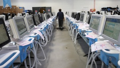 "GW": Ministerstwo Zdrowia "za niespotykaną cenę" kupiło respiratory od byłego handlarza bronią