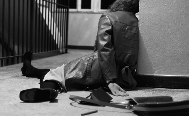 Gwałt w Garwolinie. Napastnik wszedł przez okno na 3. piętrze