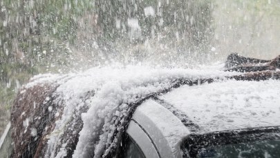 Gwałtowne burze z gradem przechodzą przez Polskę