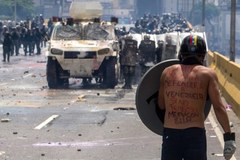 Gwałtowne protesty w stolicy Wenezueli. Doszło do starć z siłami bezpieczeństwa