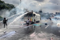 Gwałtowne protesty w stolicy Wenezueli. Doszło do starć z siłami bezpieczeństwa
