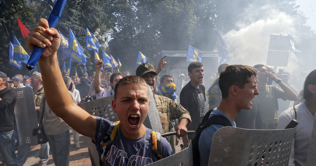 Gwałtowne starcia w Kijowie. Protestowali przeciw "rozbiorowi Ukrainy"
