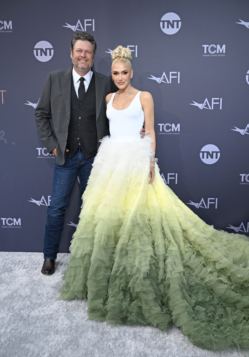 Gwen Stefani do zdjęć pozowała z mężem, który wystroił się w jeansy! /Axelle/Bauer-Griffin/FilmMagic /Getty Images