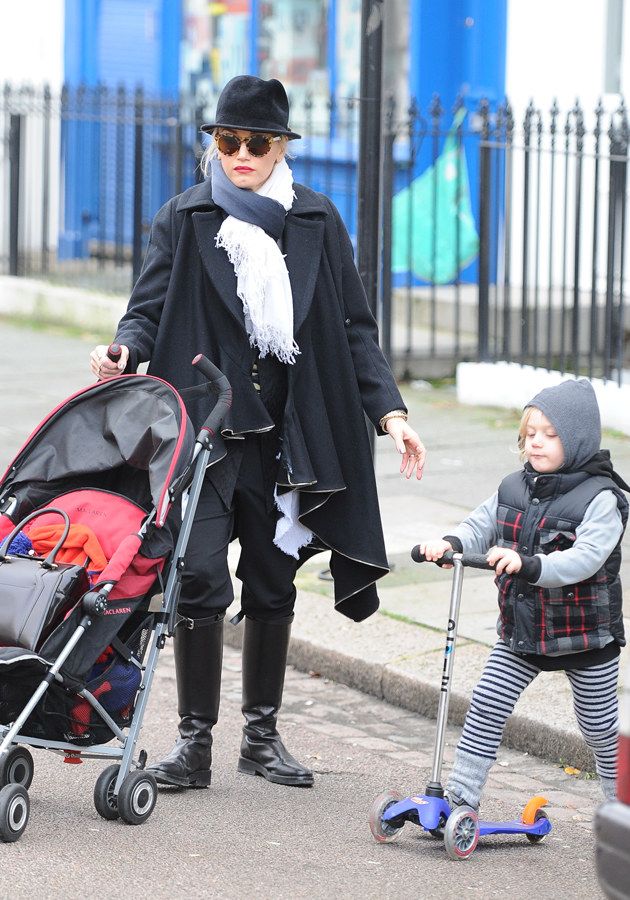 Gwen Stefani z synem /Splashnews