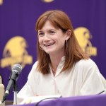 Gwiazda Harry’ego Pottera spodziewa się dziecka. Pokazała brzuszek