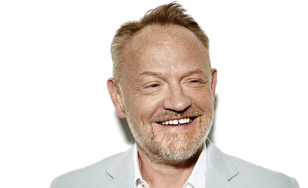 Gwiazda serialu „Czarnobyl” Jared Harris odbierze nagrodę Cutting Edge Award na BNP Paribas Warsaw SerialCon 