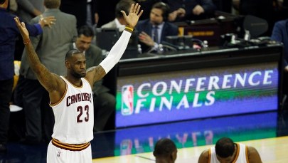 Gwiazdor NBA podpisał dożywotni miliardowy kontrakt