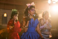 Gwiazdy serialu "GLOW" skarżą się, że Netflix utrwala rasistowskie stereotypy