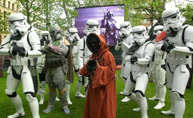 "Gwiezdne wojny" pod szczególnym nadzorem. Trwa wielkie odliczanie do premiery 