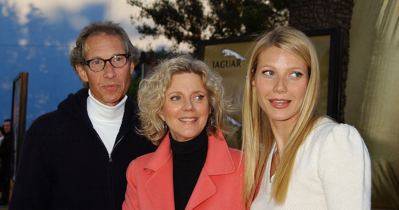 Gwyneth Paltrow  z rodzicami /Gregg DeGuire/WireImage /Getty Images