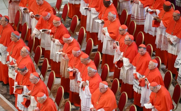 "Habemus Papam!", czyli tajemnice konklawe