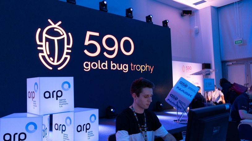 Hackathon „590 GOLD BUG TROPHY”  to wydarzenie zorganizowane przez NASK i Agencja Rozwoju Przemysłu w Podkarpackim Parku Naukowo-Technologicznym Aeropolis /INTERIA.PL