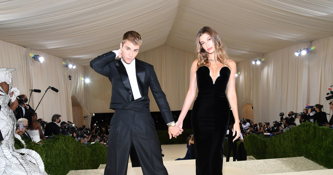 Hailey Bieber i Justin Bieber /The Met Museum/Vogue /Getty Images