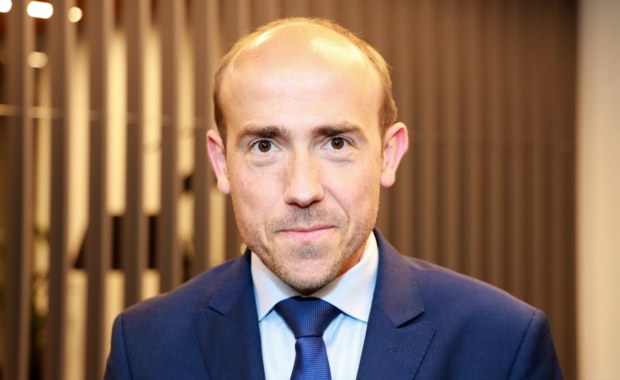 Hakerzy grożą Borysowi Budce. Telefon odebrała jego 9-letnia córka