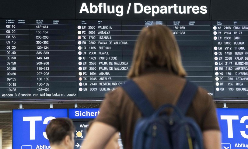 Hala lotniska Stuttgart w Leinfelden-Echterdingen /AFP