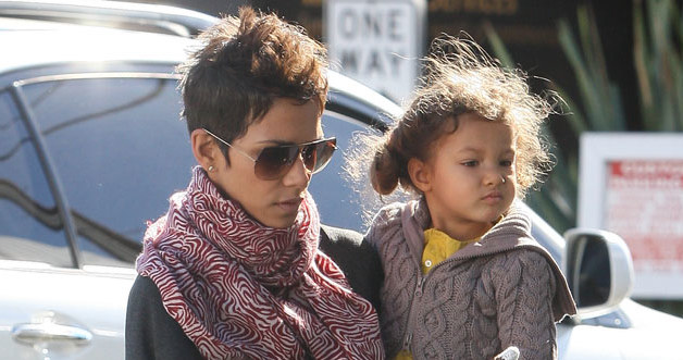 Halle Berry z córką Nahlą &nbsp; /Splashnews