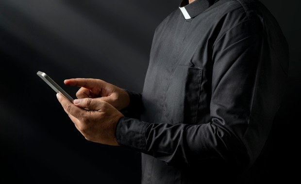 "Halo, tu egzorcysta". Nietypowa usługa 