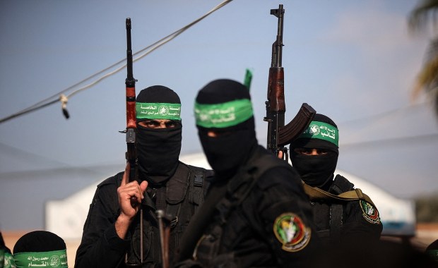 Hamas przekazał trumnę ze zwłokami kolejnego zakładnika