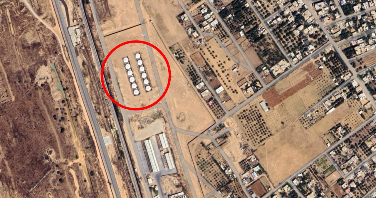 Hamas ukrywa w zbiornikach duże ilości paliwa potrzebnego m.in. szpitalom. /Google Maps /materiał zewnętrzny
