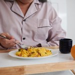Hamuje napady głodu, kontroluje masę ciała. Mindful eating to klucz do lepszego trawienia