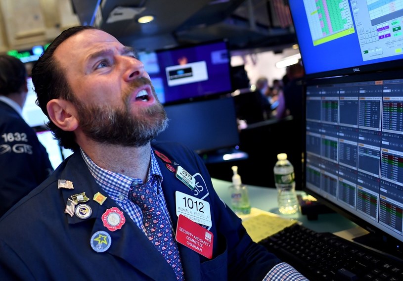 Handel na giełdach w USA został wstrzymany na 15 minut po spadku indeksu S&P 500 o 8,1 proc. /AFP