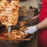 Handlowali mięsem na kebab i nie płacili podatków. Grupa przestępcza rozbita 