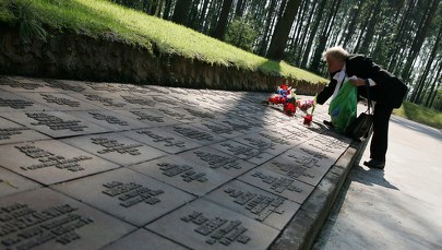 „Haniebna sytuacja”, „Jesteśmy zbulwersowani”. NSZZ Policjantów apeluje do MSZ o zajęcie się sprawą usunięcia tablic w Twerze