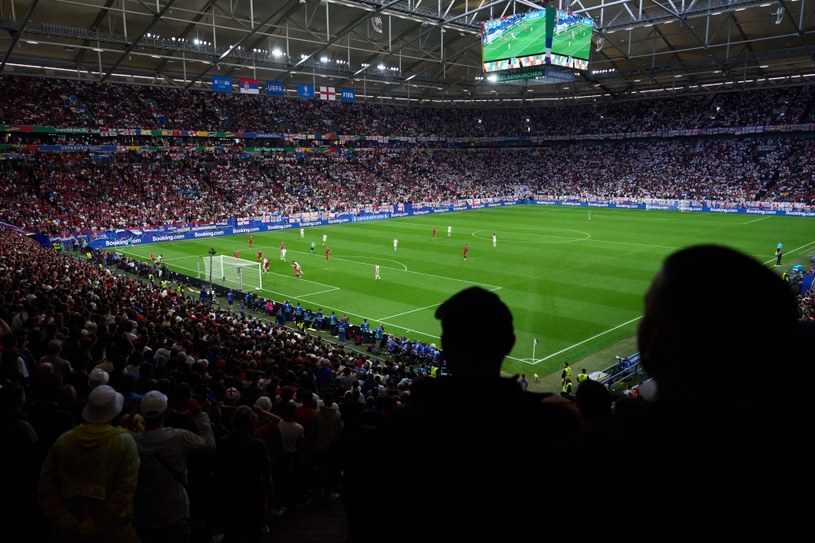Haniebne transparenty na Euro, UEFA stanowczo reaguje. Jest decyzja federacji