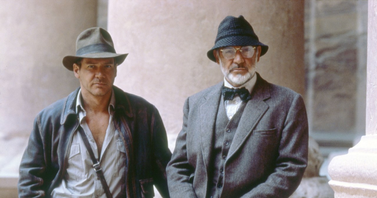 Harrison Ford i Sean Connery na planie filmu "Indiana Jones i ostatnia krucjata" /Sunset Boulevard / Contributor /Getty Images