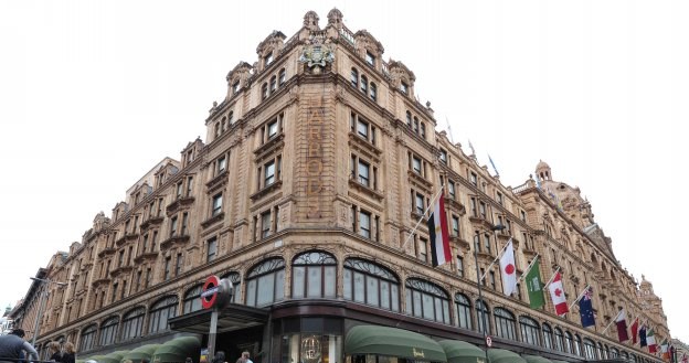 Harrods - luksusowy dom towarowy w londyńskiej dzielnicy Knightsbridge /AFP