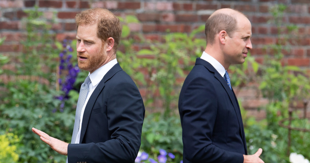 Harry i William wciąż się nie pogodzili /DOMINIC LIPINSKI/POOL /AFP