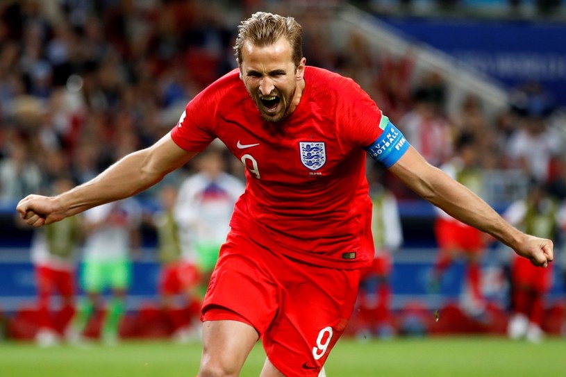 Harry Kane cieszy się z gola dla Anglii w meczu z Kolumbią /PAP/EPA