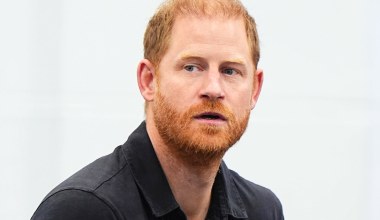 Harry wreszcie przerwał milczenie o powrocie do domu. "Czy odważę się wam przyznać?"