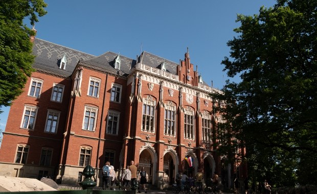 Harvard ponownie najlepszy na świecie. Dalekie lokaty polskich uczelni