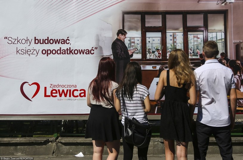 Hasła wyborcze Zjednoczonej Lewicy /Beata Zawrzel/REPORTER /East News