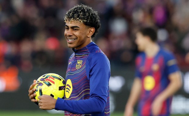 Hat-trick Yamala i Lewandowski dobijający Villarreal. Barcelona nie dała szans rywalom