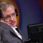 Hawking ostrzega: Ludzie zamienią Ziemię w "skwierczącą kulę ognia"