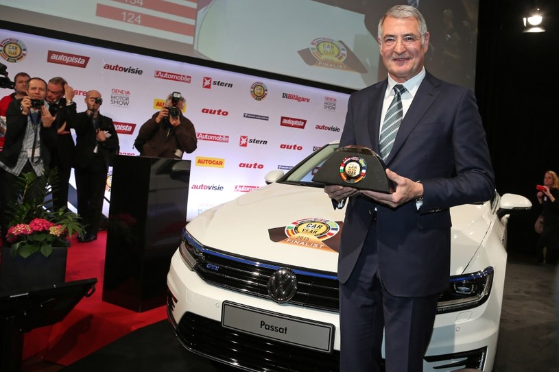 Heinz-Jakob Neusser odbiera nagrodę dla Volkswagena Passata /Informacja prasowa