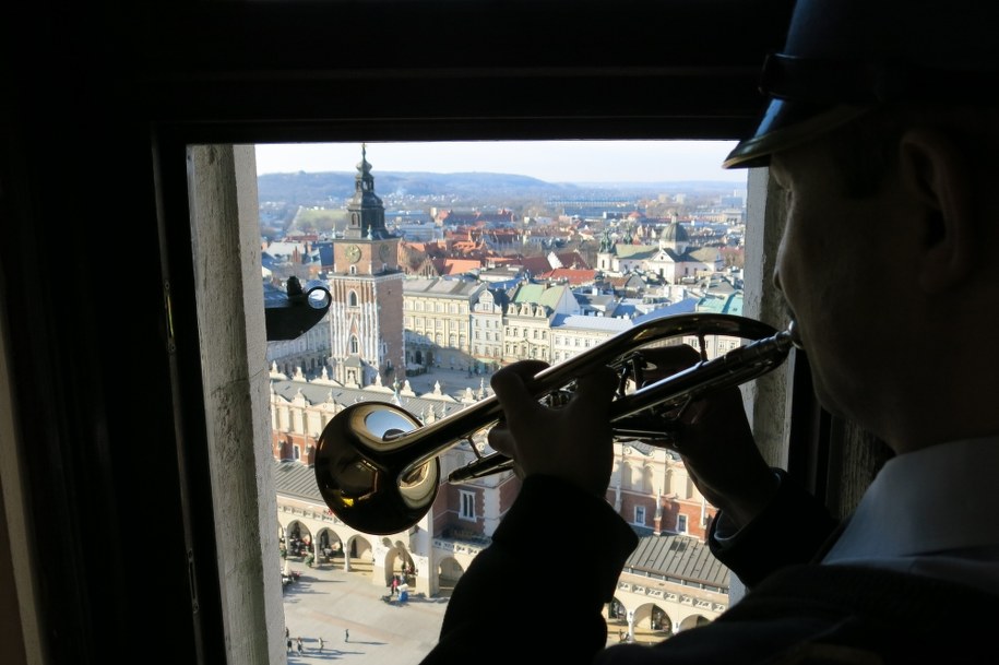 Hejnalista musi być w dobrej kondycji /Jacek Skóra /RMF FM